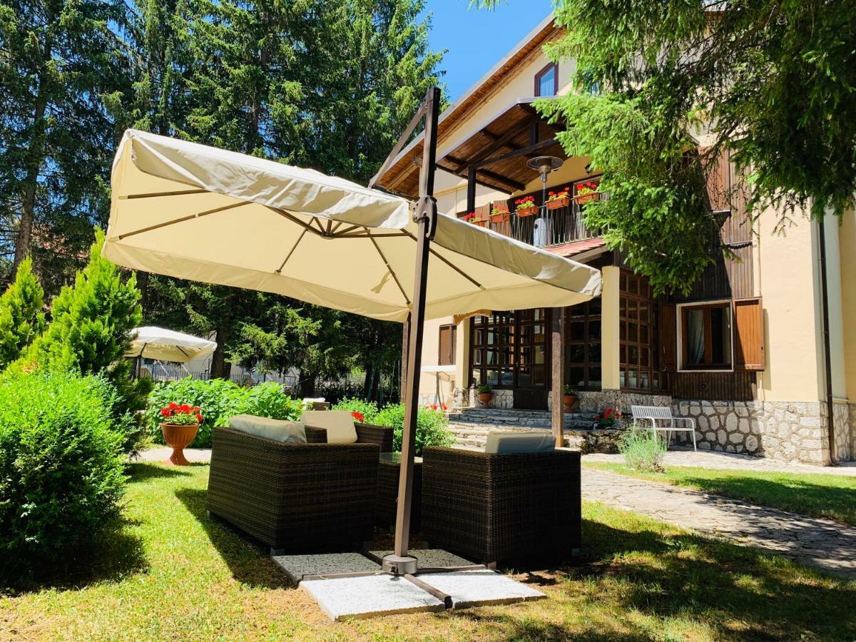 Villa Dei Pini 佩斯卡塞罗利 外观 照片
